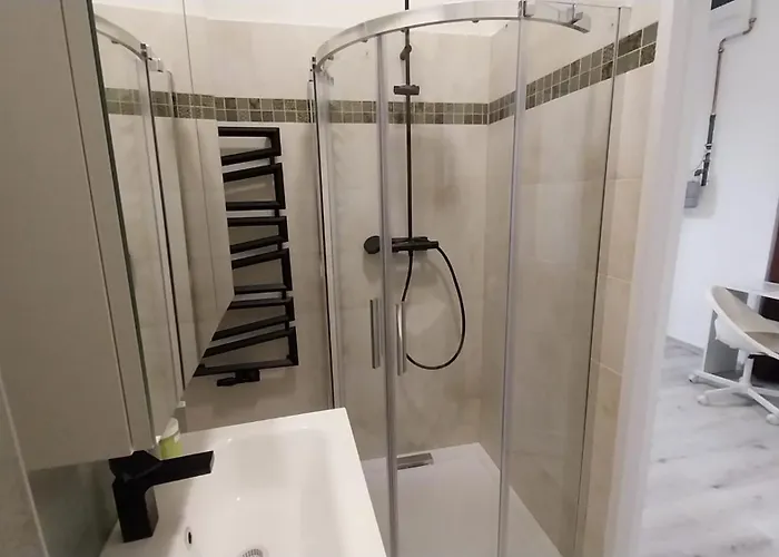 Apartment Szekely Near Deak Ferenc Square With Free Parking In Garage Mid Term *