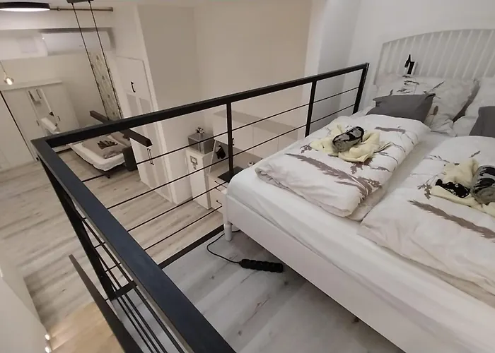 Szekely Near Deak Ferenc Square With Free Parking In Garage Mid Term Apartment *