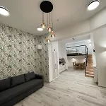 Szekely Near Deak Ferenc Square With Free Parking In Garage Mid Term Apartment Budapest